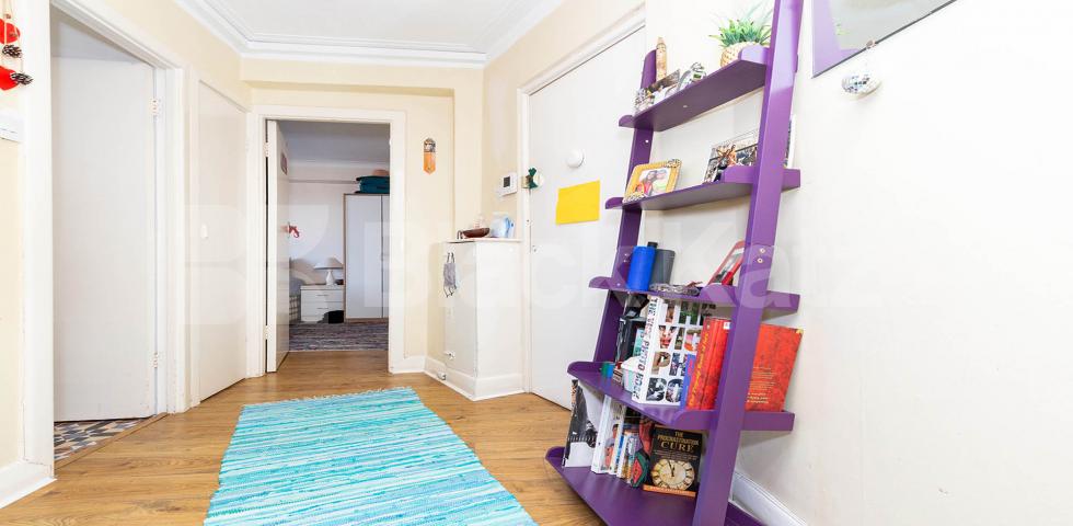 			INC HEATING AND HOT WATER!, 1 Bedroom, 1 bath, 1 reception Flat			 Eton College Road, CHALK FARM/BELSIZE PARK